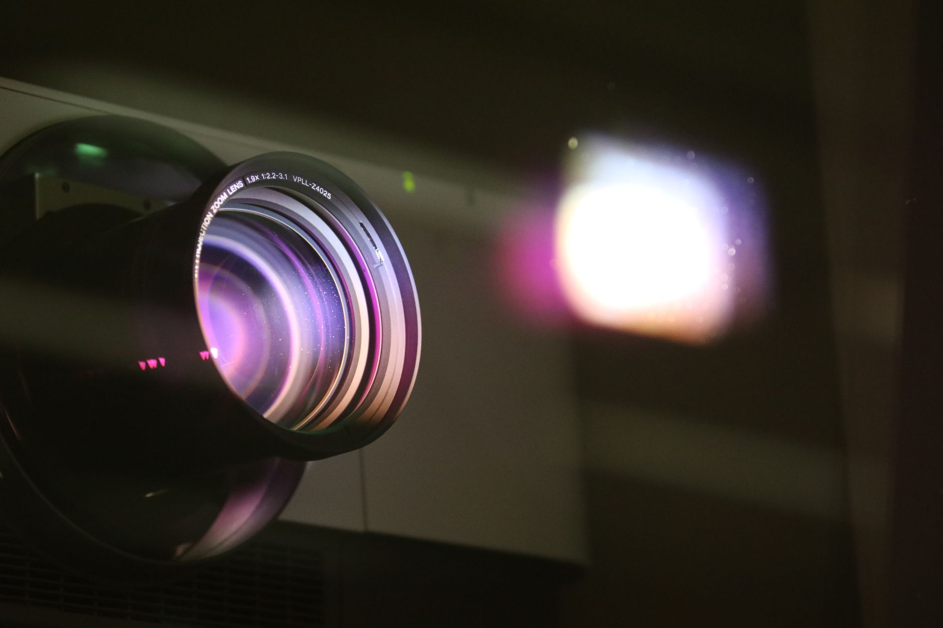 WZATCO Yuva Spectra projector: Best Smart Home Choice